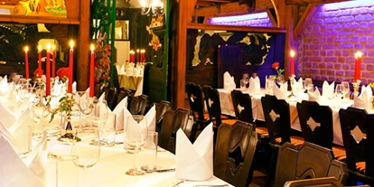 Matrimonio - Gumpoldskirchen - Löwensaal maximal 40 Sitzplätze
mit Beamer, Leinwand, Dolby Digital System und Wlan & Klimaanlage - Restaurant Kardos K.u.K. Spezialitäten