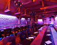 Hochzeit: Löwensaal maximal 40 Sitzplätze
mit Beamer, Leinwand, Dolby Digital System und Wlan & Klimaanlage - Restaurant Kardos K.u.K. Spezialitäten