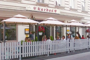 Hochzeit: Kardos Terrasse bis zu 16 Sitzplätze - Restaurant Kardos K.u.K. Spezialitäten