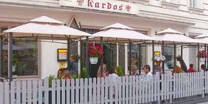 Matrimonio - Gumpoldskirchen - Kardos Terrasse bis zu 16 Sitzplätze - Restaurant Kardos K.u.K. Spezialitäten