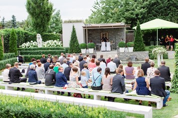 Hochzeit: Hochzeit von Claudia und Robert | Copyright Foto: Karoline Grill - Kittenberger Erlebnisgärten