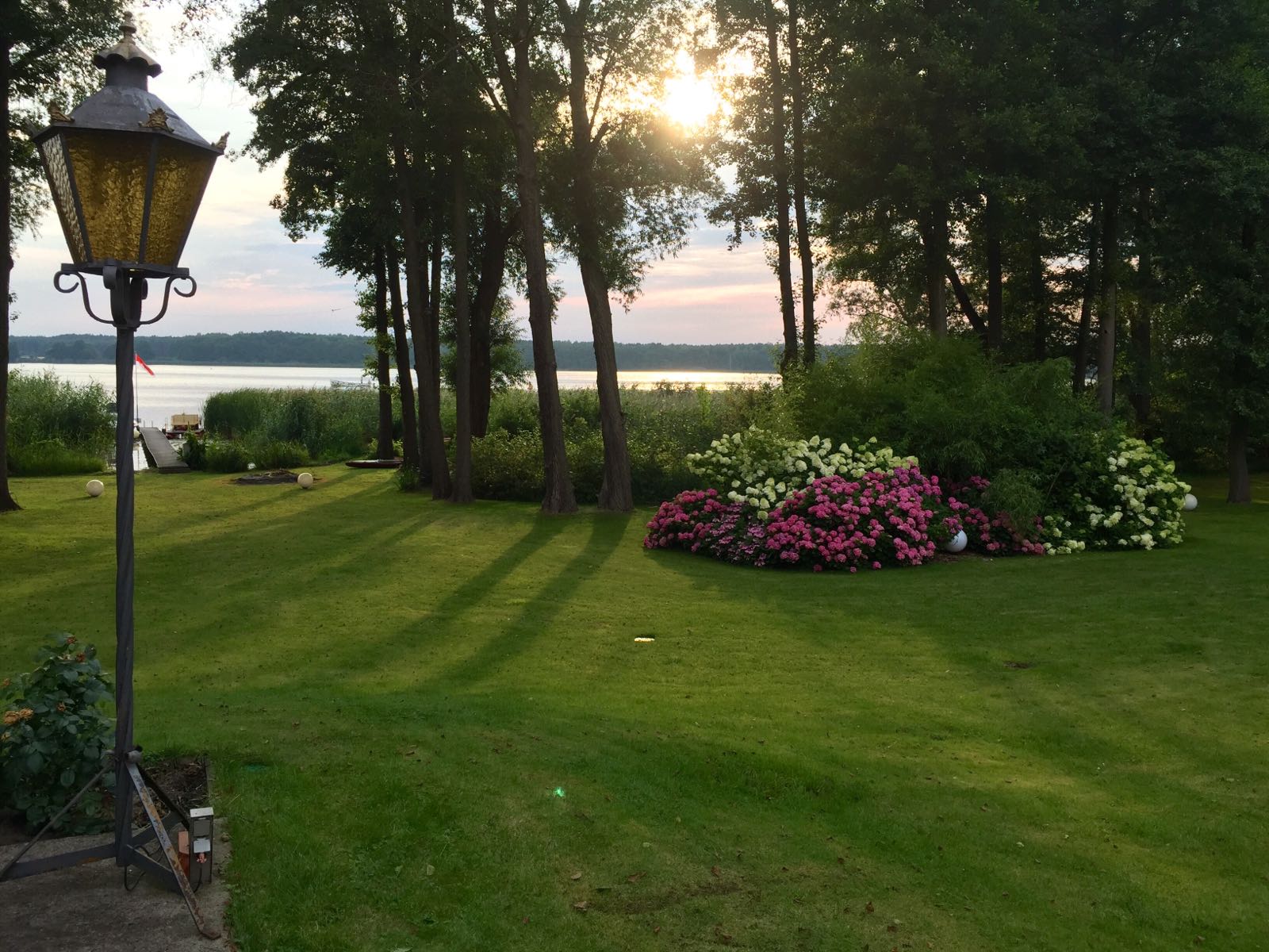 Bruiloft - Brandenburg - Blick zum See - Schloss Glowe
