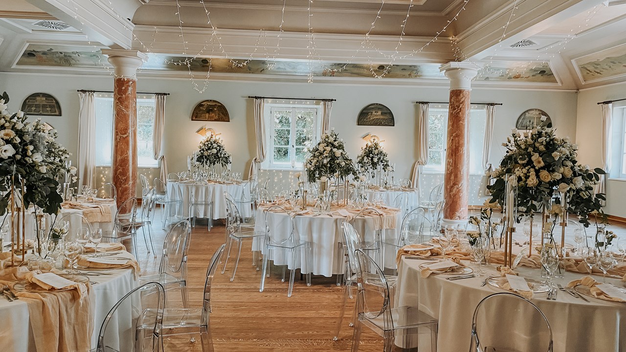 Der Linslerhof Informatie over de balzalen Hubertusbalzaal met rozentuin