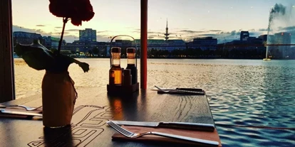 Hochzeit - Geeignet für: Geburtstagsfeier - Ellerbek - Aussicht aus der Alsterlagune direkt mit Blick auf die Hamburger Alster. - Alsterlagune