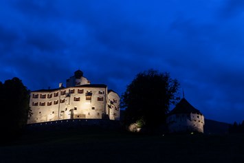 Hochzeit: Schloss bei Nacht - Schloss Friedberg
