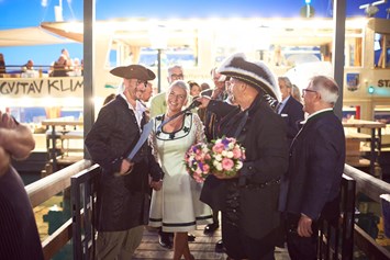 Hochzeit: Attersee Schiffahrt - Kapitänstrauung