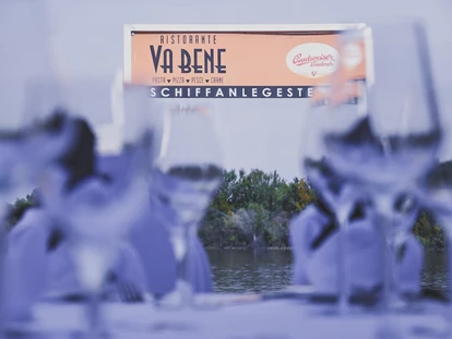Bruiloft - Weinviertel - Das Donau Restaurant VA BENE verfügt über eine eigene Schiffsanlegestelle, damit Sie und Ihre Gäste bequem per Schiff anreisen können. - Donau Restaurant - Vabene
