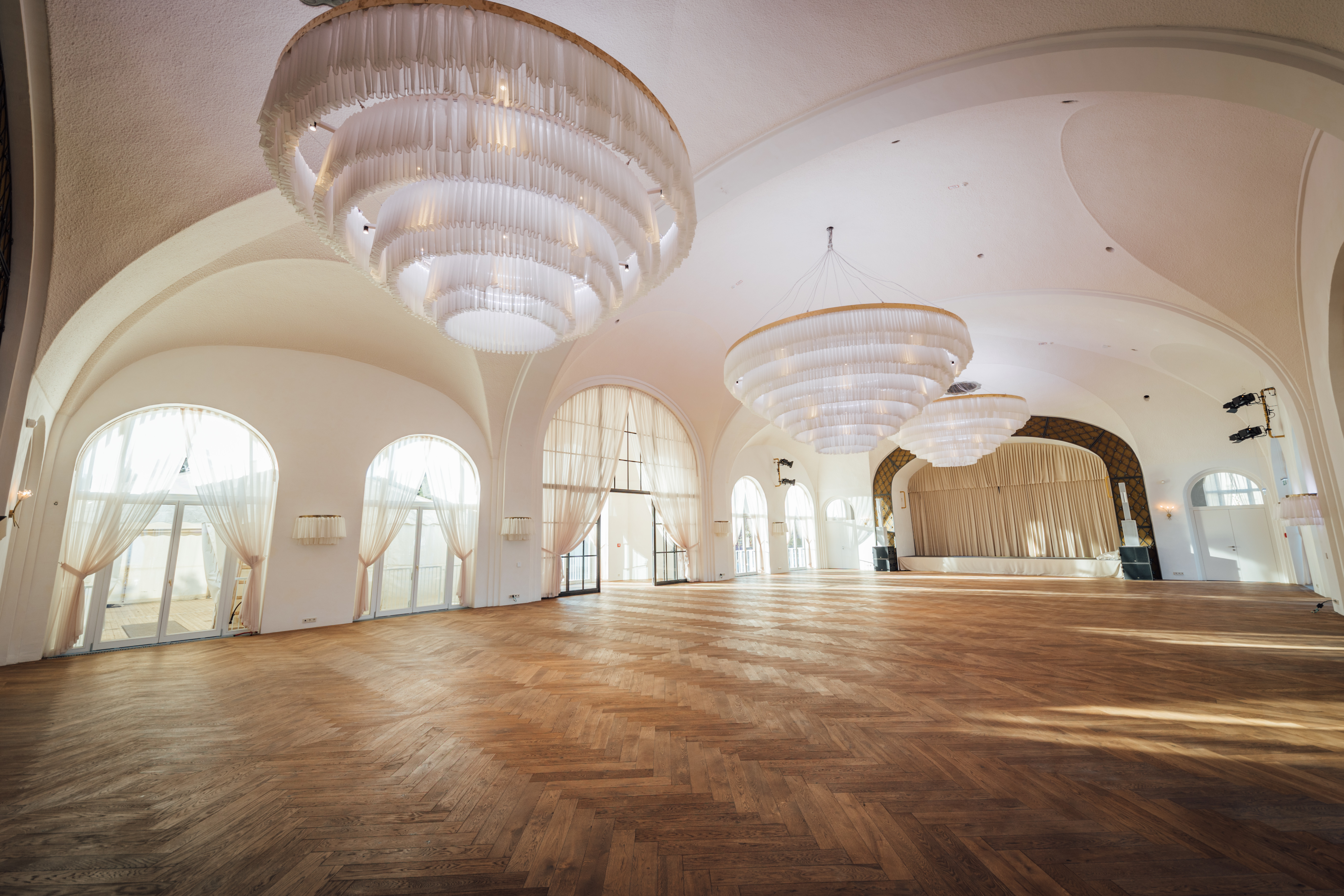 Hochzeitslocation: Kuppelsaal von innen - Weitsicht Cobenzl