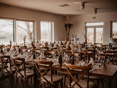 Hochzeitslocation: Seehaus Forst