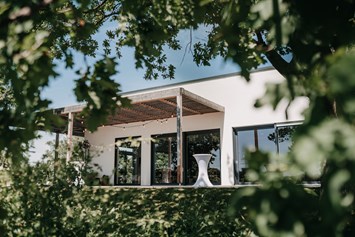 Hochzeit: Die Terrasse  - Seehaus Forst