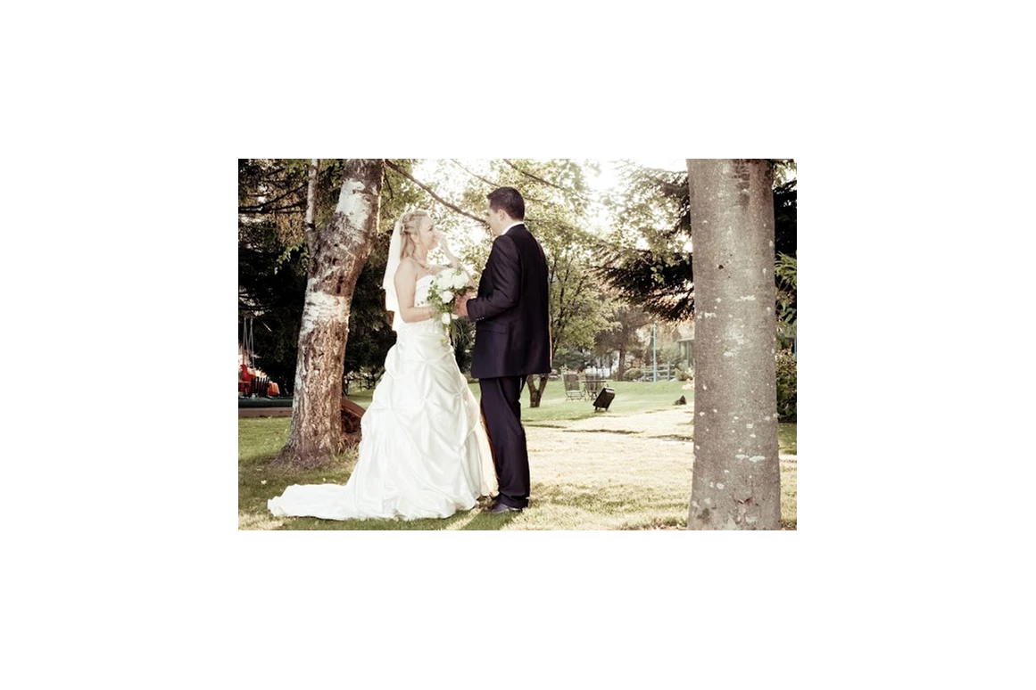 Hochzeit: Traumhafte Kulisse in unserem Garten mit über 5.000m² - Hotel Prägant
