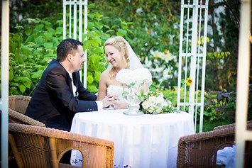 Hochzeit: romantischer Pavillon - gerne können wir Ihre standesamtliche Hochzeit auch bei uns im Freien organisieren - Hotel Prägant