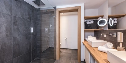 Hochzeit - Unken - Badezimmer Hotel - Naturresort PURADIES