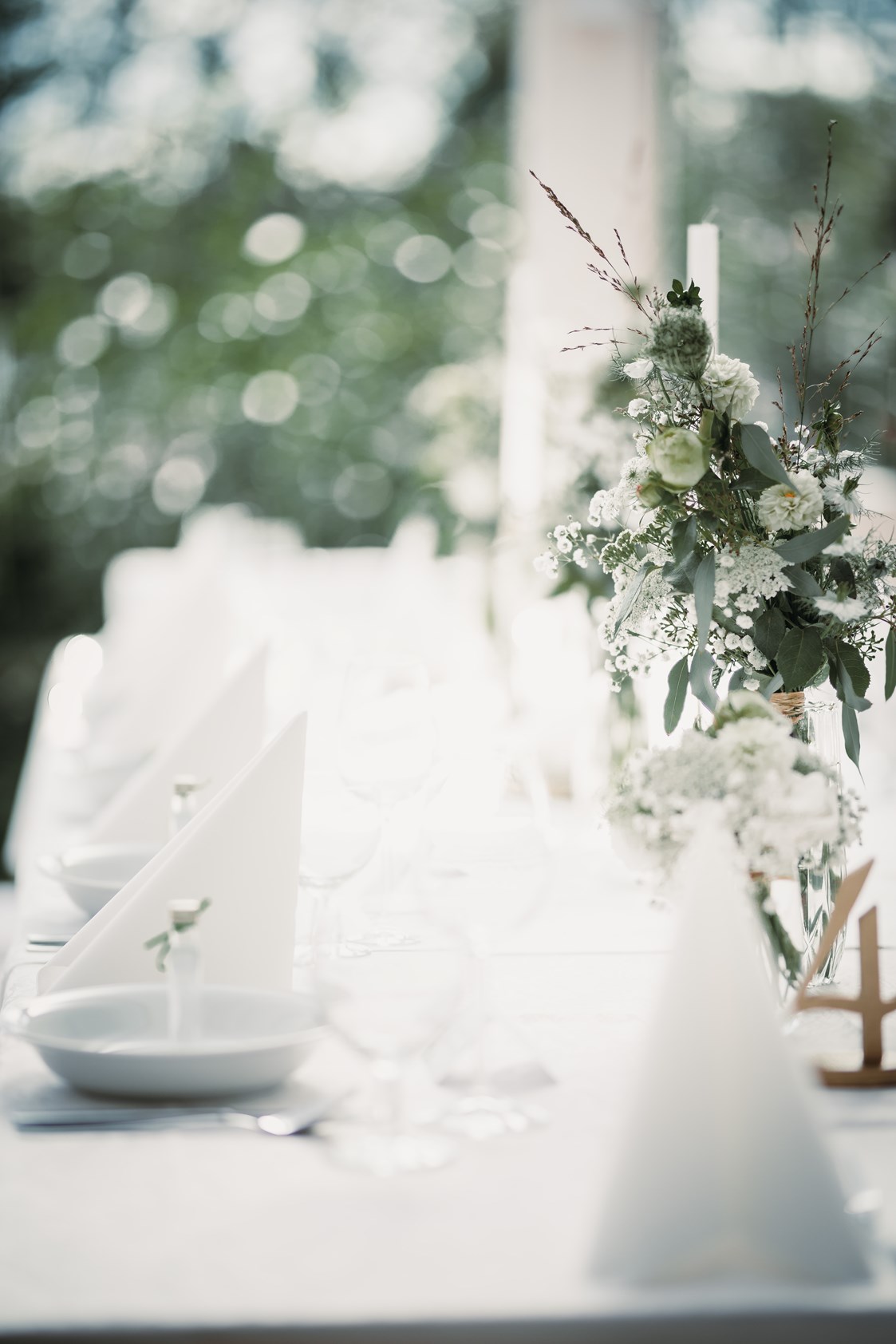 Hochzeit: Eine festlich gedeckte Hochzeitstafel im Gasthof Zankl. - Gasthof & Seecsarda Emil Zankl