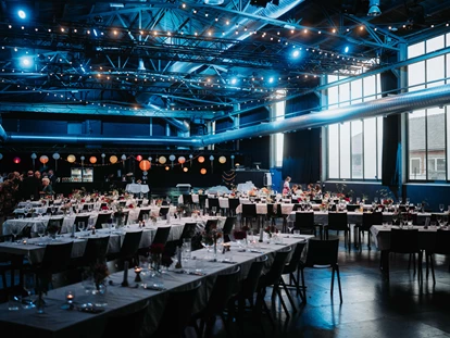 Wedding - PLZ 83562 (Deutschland) - Eine Hochzeit in unserer Eventhalle Alte Schlosserei - Tonwerk Dorfen
