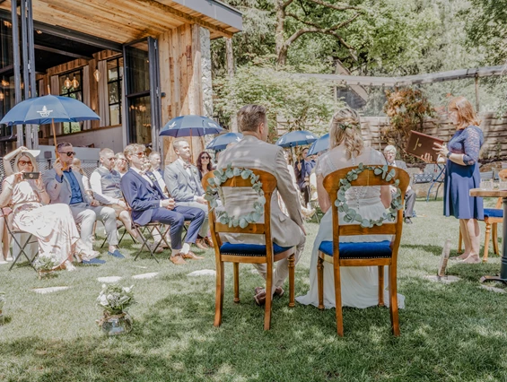 Hochzeit: Der Garten des Sendlhofer's ist einfach perfekt für die standesamtliche Trauung oder eine freie Trauungszerenomie. - Sendlhofer's