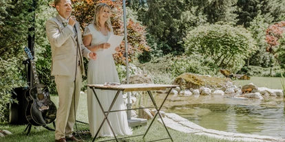 Wedding - Hohe Tauern - Der erste Auftritt als Brautpaar im Sendlhofer's. - Sendlhofer's