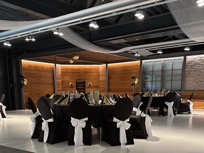 Hochzeit - Geeignet für: Private Feier (Taufe, Erstkommunion,...) - Leonberg (Böblingen) - Wir gestalten mit euch alles passend zu eurem Farbmotto - SML CarLocation®