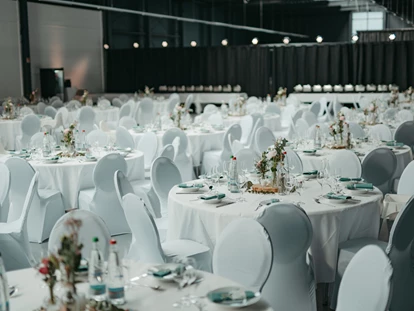 Hochzeit - Geeignet für: Private Feier (Taufe, Erstkommunion,...) - Leonberg (Böblingen) - "Für den perfekten Moment – in der perfekten Kulisse." - SML CarLocation®