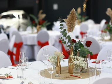 Hochzeitslocation: „Weil wahre Liebe groß gefeiert werden darf.“ - SML CarLocation®