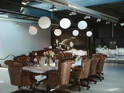 Hochzeit - Geeignet für: Private Feier (Taufe, Erstkommunion,...) - Leonberg (Böblingen) - Ein wunderschöner Basteltisch für die Kinder.  - SML CarLocation®