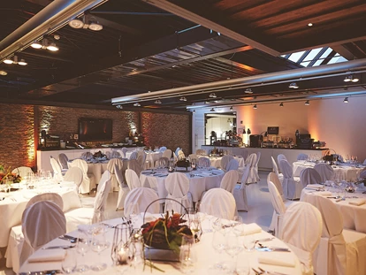 Hochzeit - Geeignet für: Private Feier (Taufe, Erstkommunion,...) - Leonberg (Böblingen) - "Ein stilvoller Rahmen für unvergessliche Erinnerungen." - SML CarLocation®