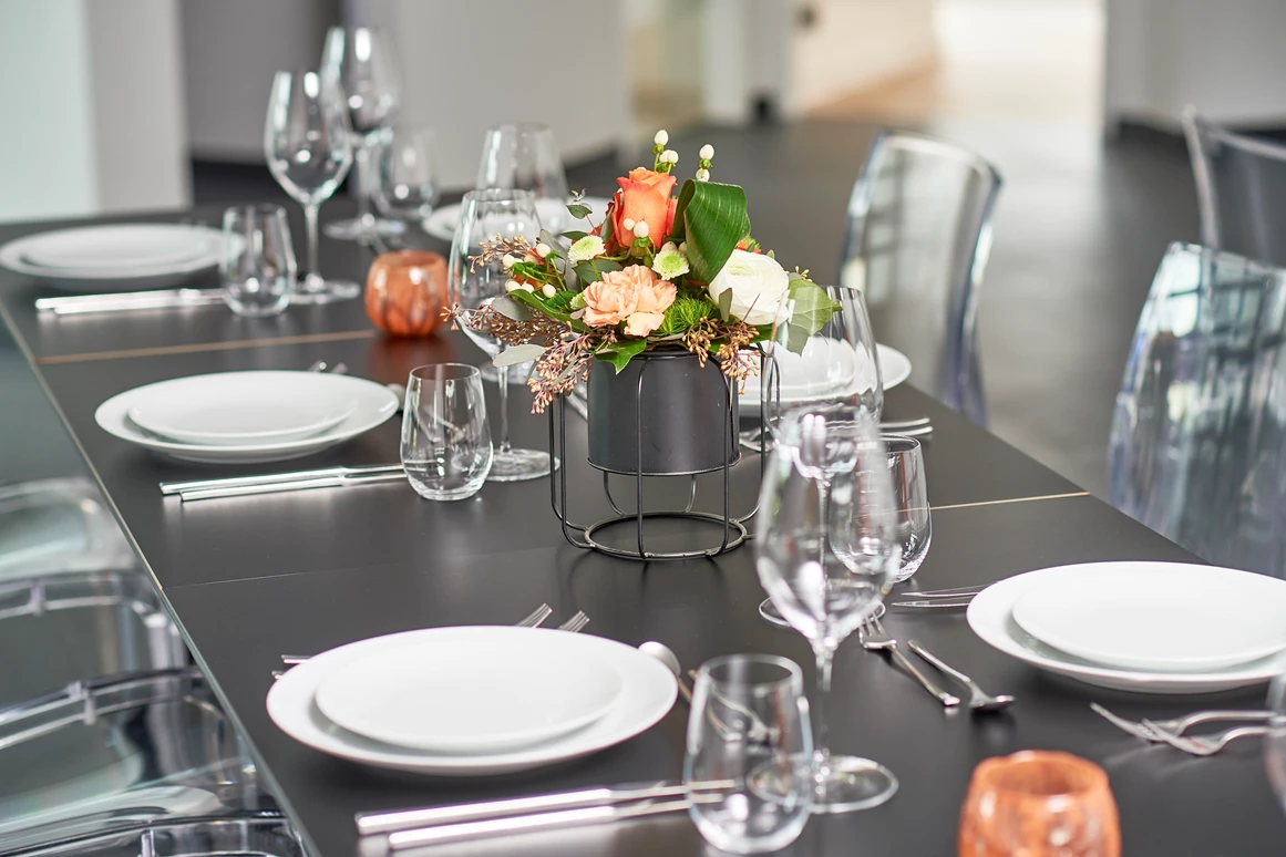 Hochzeitslocation: „Ganz groß im Gefühl – kleine Hochzeiten, die unter die Haut gehen.“ - SML CarLocation®