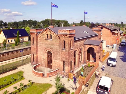Hochzeit - Unterspreewald - Die Hochzeitslocation Kaiserbahnhof Halbe in Brandenburg. - Kaiserbahnhof Halbe