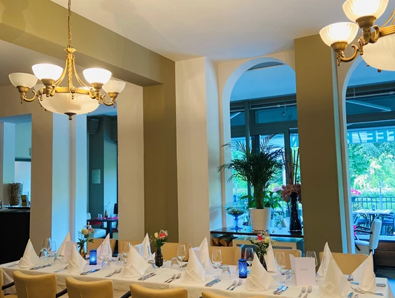 Hochzeit: Eure Hochzeitslocation in Hessen - das Singh Restaurant in Bad Homburg. - Singh Restaurant am Park