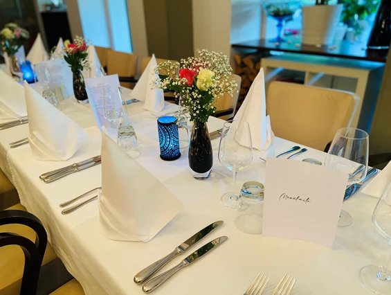 Hochzeit: Eure Hochzeitslocation in Hessen - das Singh Restaurant in Bad Homburg. - Singh Restaurant am Park