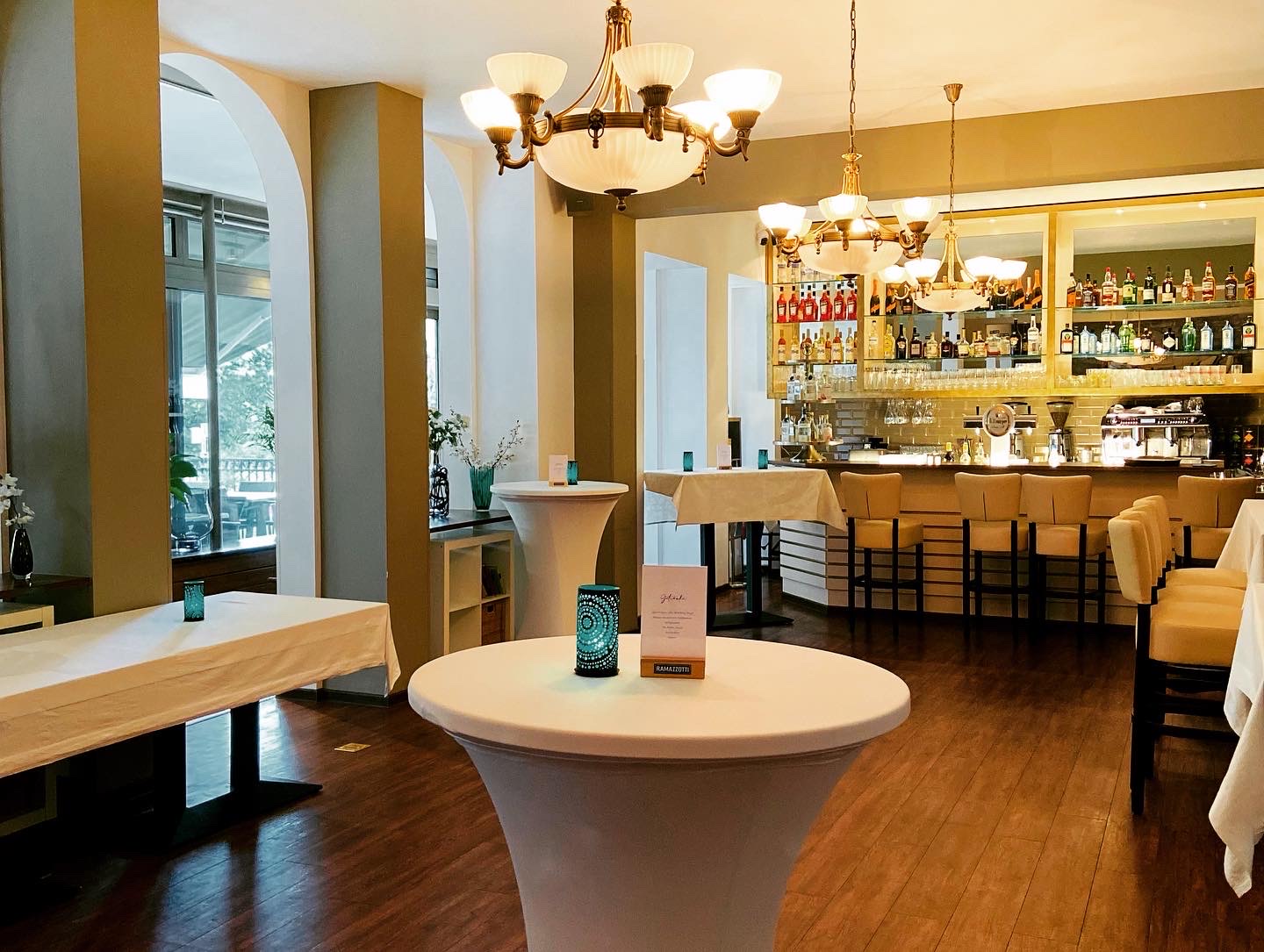 Hochzeit: Eure Hochzeitslocation in Hessen - das Singh Restaurant in Bad Homburg. - Singh Restaurant am Park 