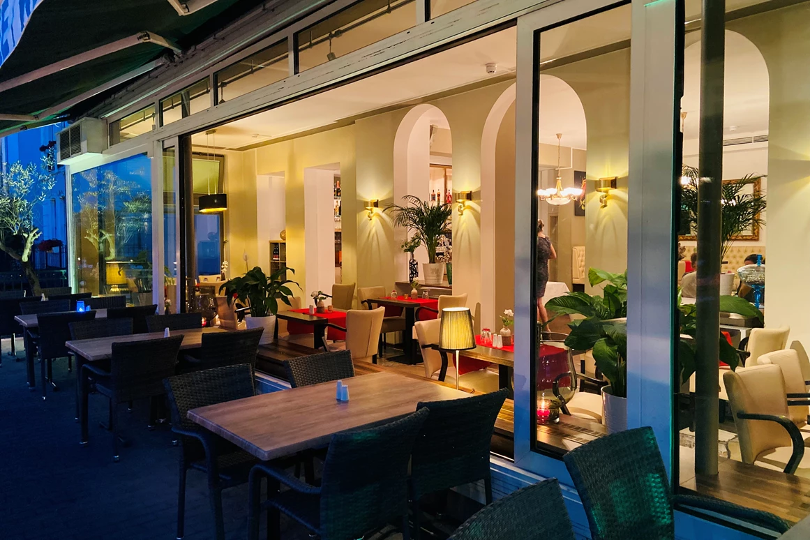 Hochzeit: Eure Hochzeitslocation in Hessen - das Singh Restaurant in Bad Homburg. - Singh Restaurant am Park