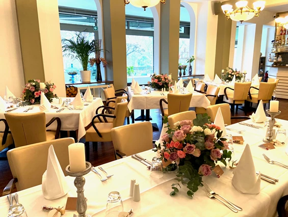 Hochzeit: Singh Restaurant am Park