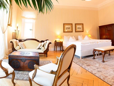 Hochzeitslocation: Hochzeitssuite mit herrlichen Blick in den Schlosspark - Schlosshotel Villa Westerberge