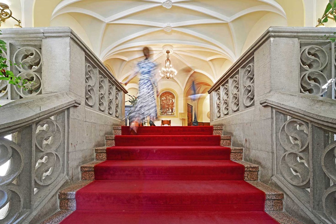 Hochzeit: Willkommen im Schlosshotel Villa Westerberge. Das Eingangsportal ist ein Blickfang und zugleich ein beliebtes Fotomotiv.  - Schlosshotel Villa Westerberge