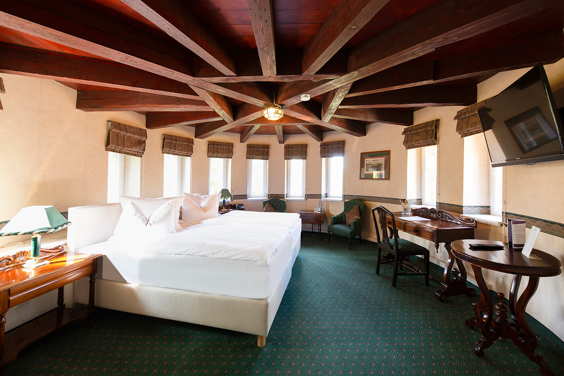 Matrimonio - Art der Location: Restaurant - Germania - Vom Turmzimmer aus hat man einen schönen Rundumblick in die Parklandschaft.  - Schlosshotel Villa Westerberge