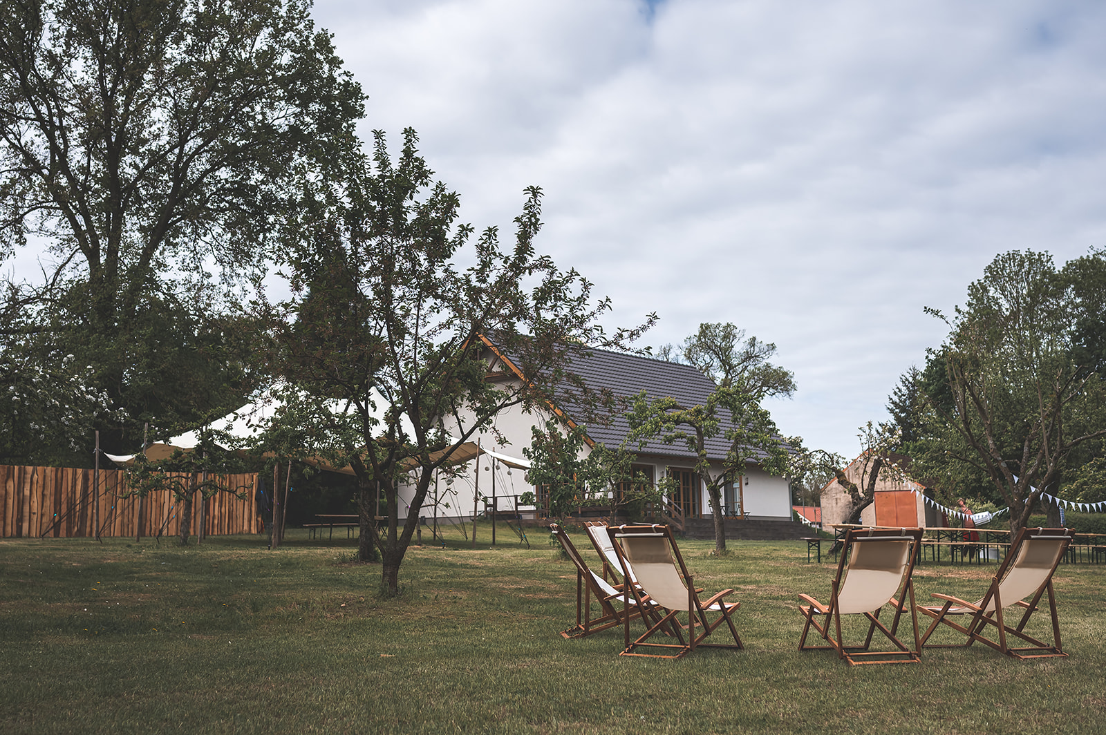 Bruiloft - Brandenburg - Eine Gartenhochzeit auf der Beke Mühle. - Beke Mühle
