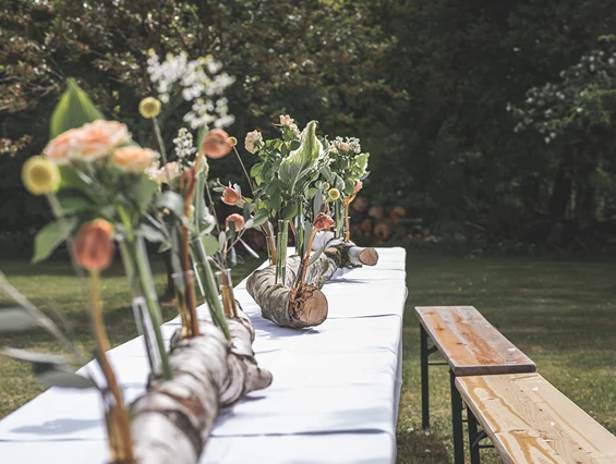 Hochzeit: Eine Gartenhochzeit auf der Beke Mühle. - Beke Mühle