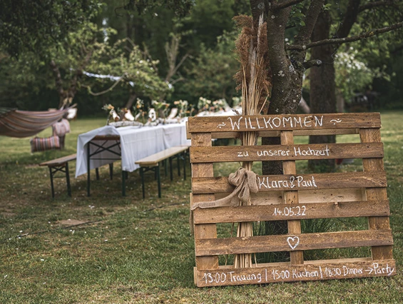Hochzeit: Eine Gartenhochzeit auf der Beke Mühle. - Beke Mühle