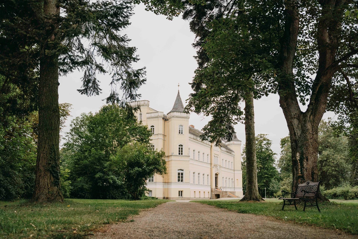 Hochzeitslocation: Schloss Kröchlendorff