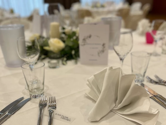 Hochzeitslocation: Hochzeitsdekoration - Best Western Plus Hotel Am Schlossberg