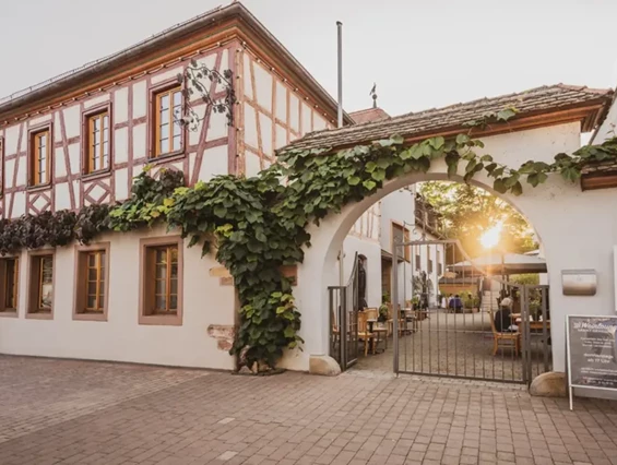 Hochzeitslocation: Sankt Gereon Hochzeit feiern Weingut - Sankt Gereon Hochzeitslocation