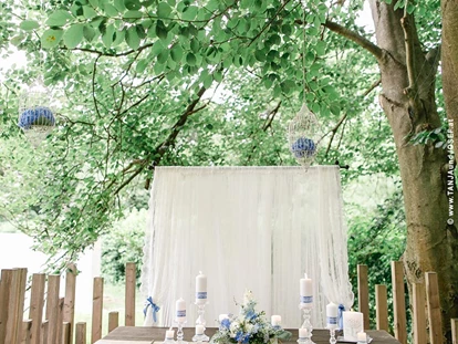 Hochzeit - Gumpoldskirchen - Heiraten im Garten des Landgasthof KRONE in Niederösterreich. - Landgasthof Krone