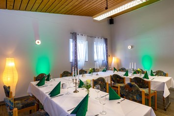 Hochzeit: Studio Empore - geeignet für bis zu 20 Personen - Restaurant & Landhotel "Zum Niestetal"