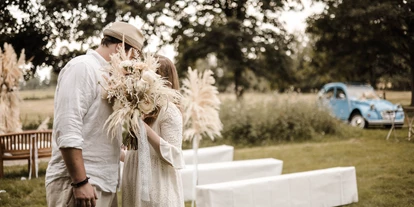 Hochzeit - Geeignet für: Produktpräsentation - Bergfeld - Set up auf der Wiese - Brackstedter Mühle - Hotel & Restaurant