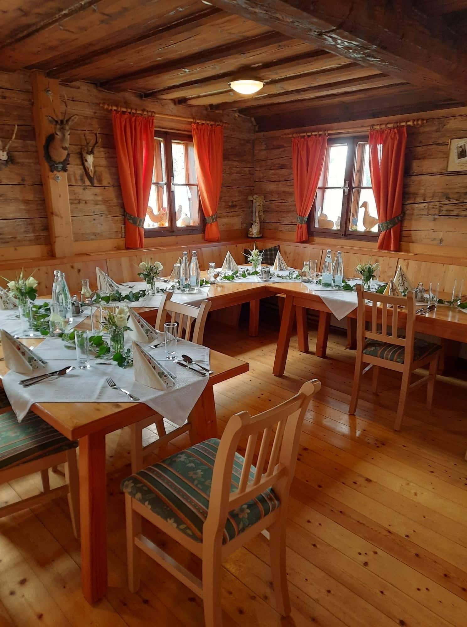 Jägerwirt Dreifaltigkeit Informatie over de balzalen Jachtkamer 