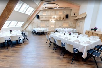 Hochzeit: Eventscheune im Hotel Spinnerhof