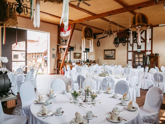 Hochzeitslocation: Der Festsaal der Hochzeitslocation Landgut Falkenberg. - Landgut Falkenberg