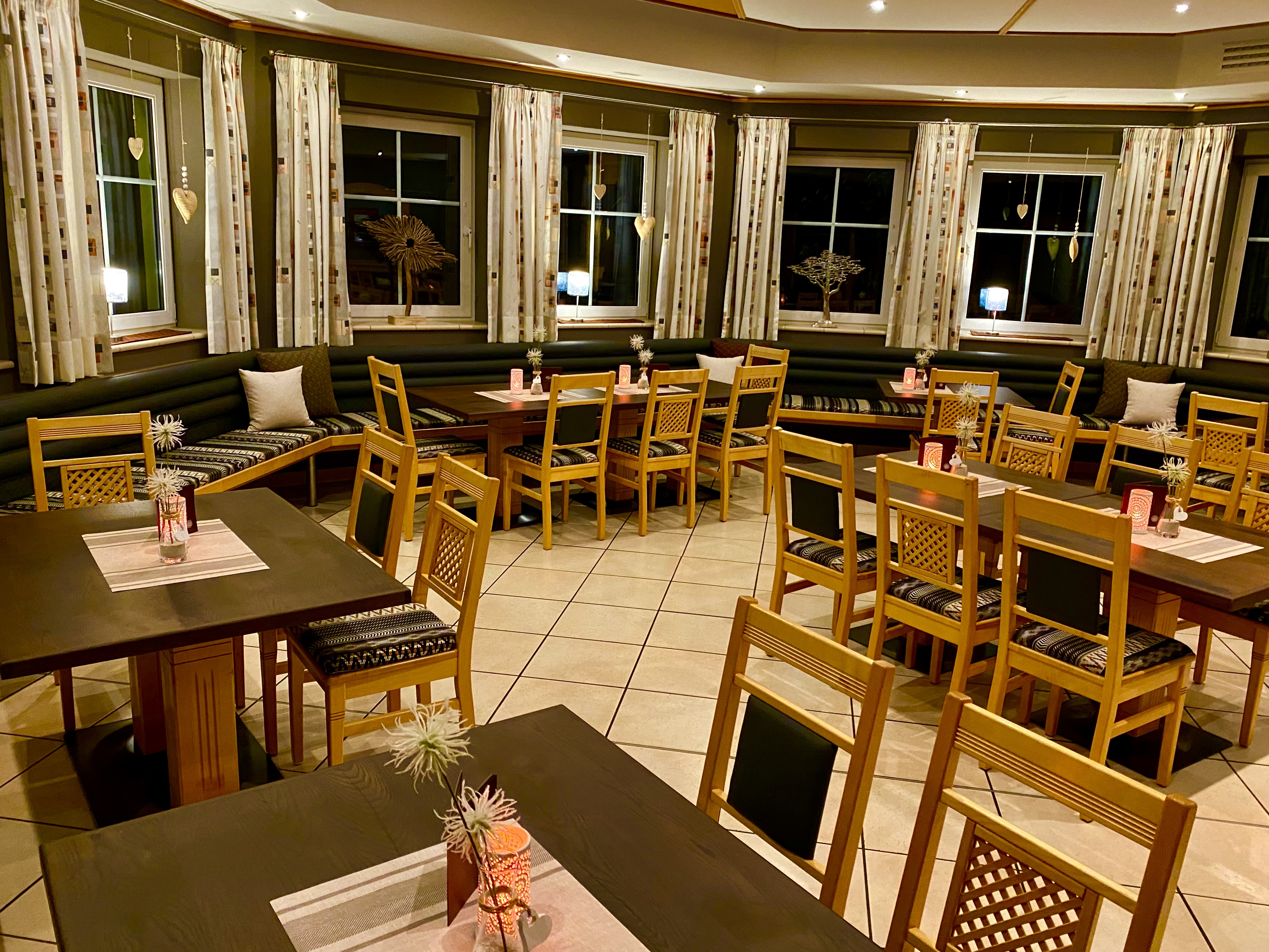 Landgasthof Demharter Angaben zu den Festsälen Restaurant