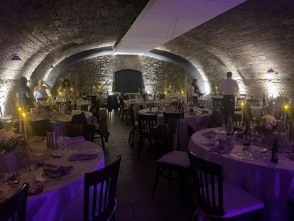 Matrimonio - Lambsheim - Der Gewölbekeller der Rebe Deidesheim in Rheinland-Pfalz bietet Platz für bis zu 120 Hochzeitsgäste. - Rebe Deidesheim